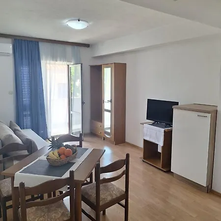 Dalmacija * Podstrana