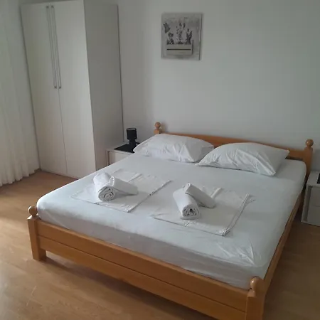Dalmacija Apartment *